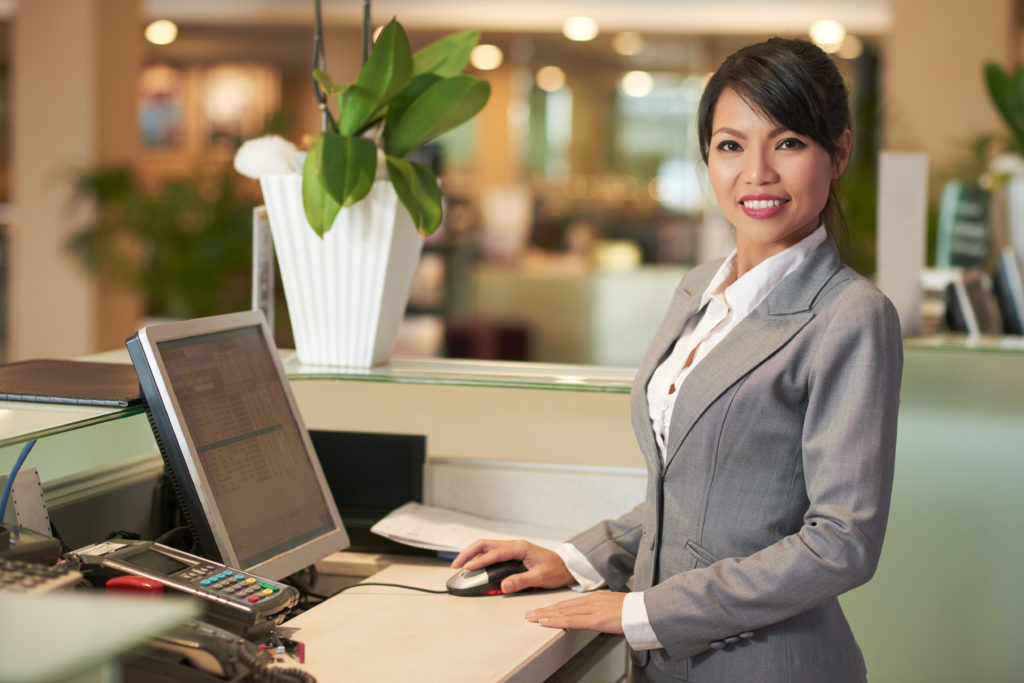 What does a Hotel Receptionist do? - The Training Terminal